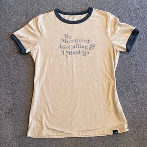 North face T-shirt size large women’s